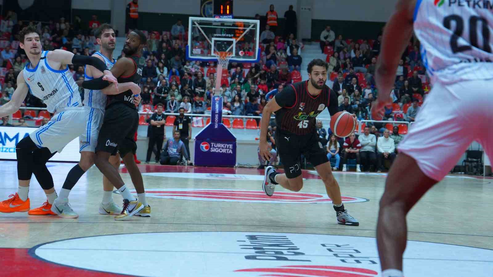 Basketbol Süper Ligi: Aliağa Petkimspor: 100 - Manisa Basket: 87
