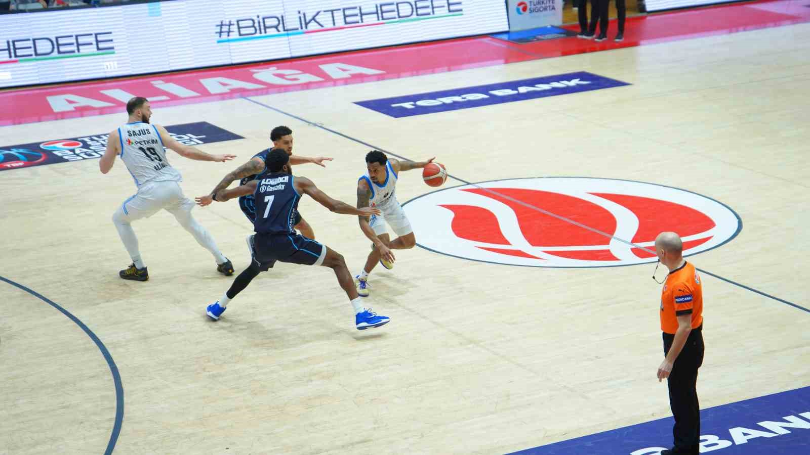 Basketbol Süper Ligi: Aliağa Petkimspor: 86 - Türk Telekom : 77
