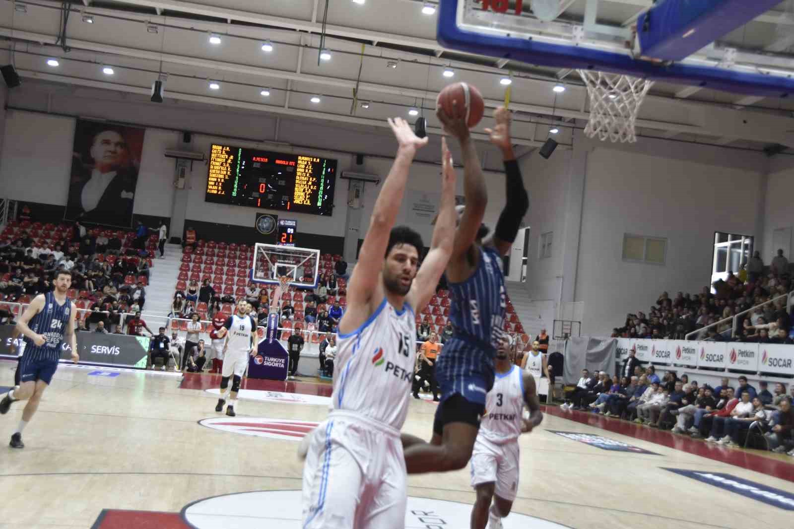 Basketbol Süper Ligi: Aliağa Petkimspor:60 - A. Efes: 85
