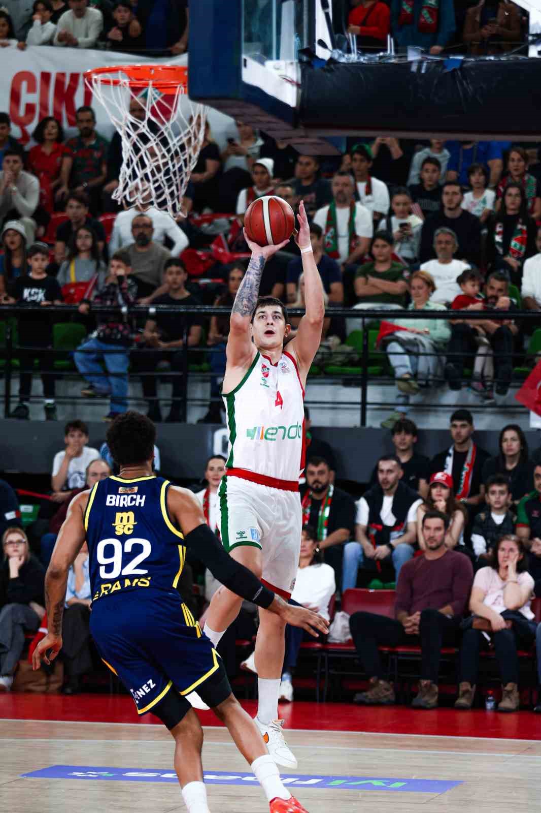 Basketbol Süper Ligi: Karşıyaka: 55 - Fenerbahçe: 91
