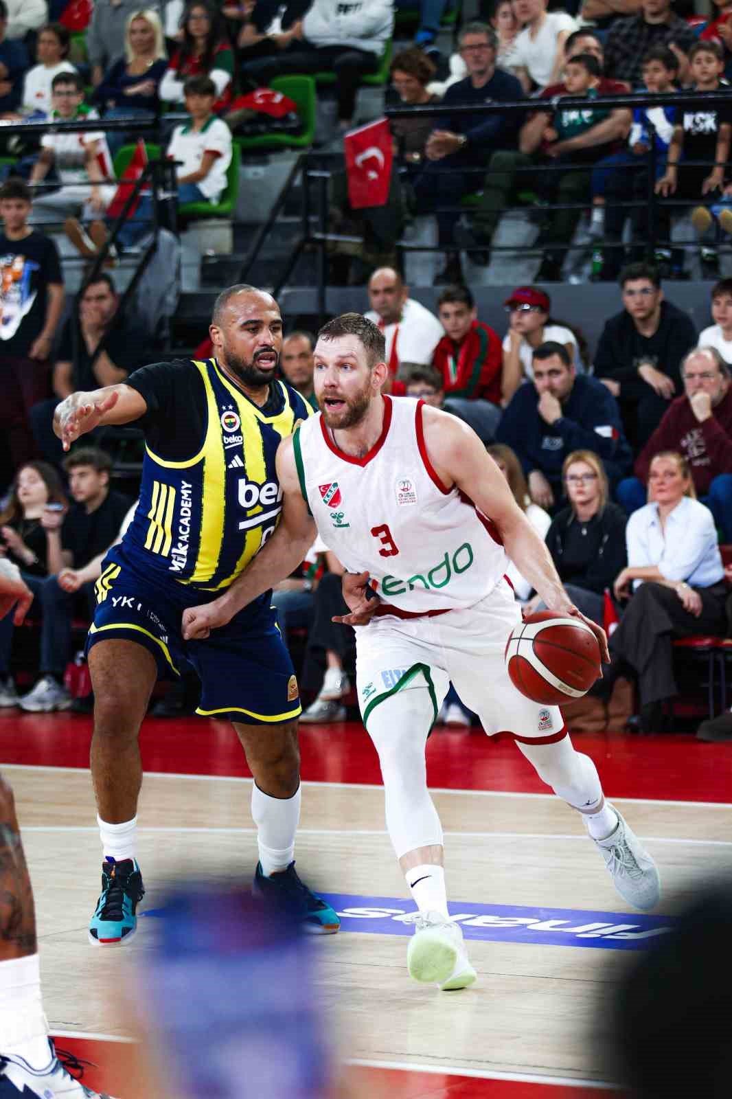 Basketbol Süper Ligi: Karşıyaka: 55 - Fenerbahçe: 91
