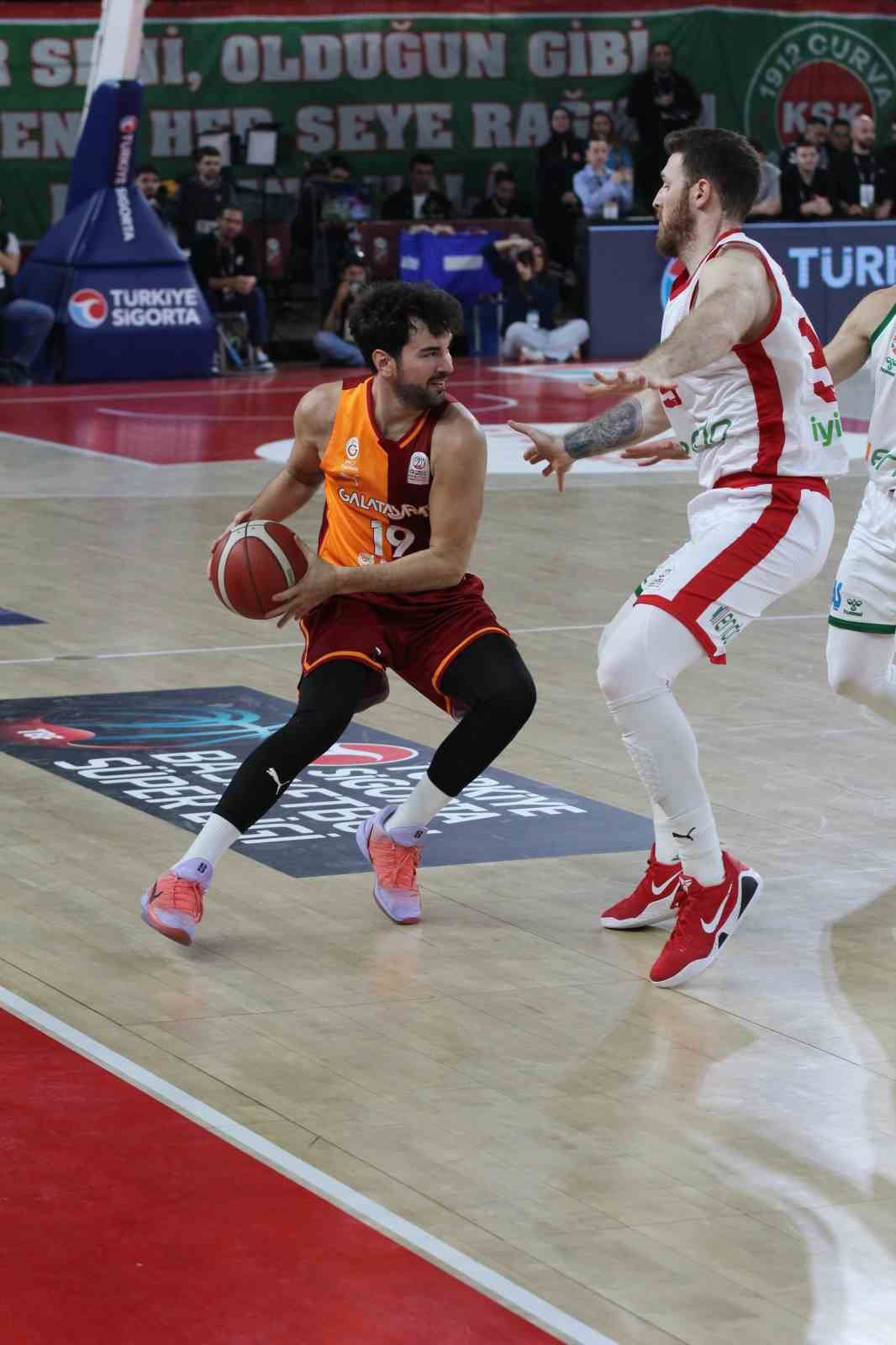 Basketbol Süper Ligi: Karşıyaka: 72 - Galatasaray: 82
