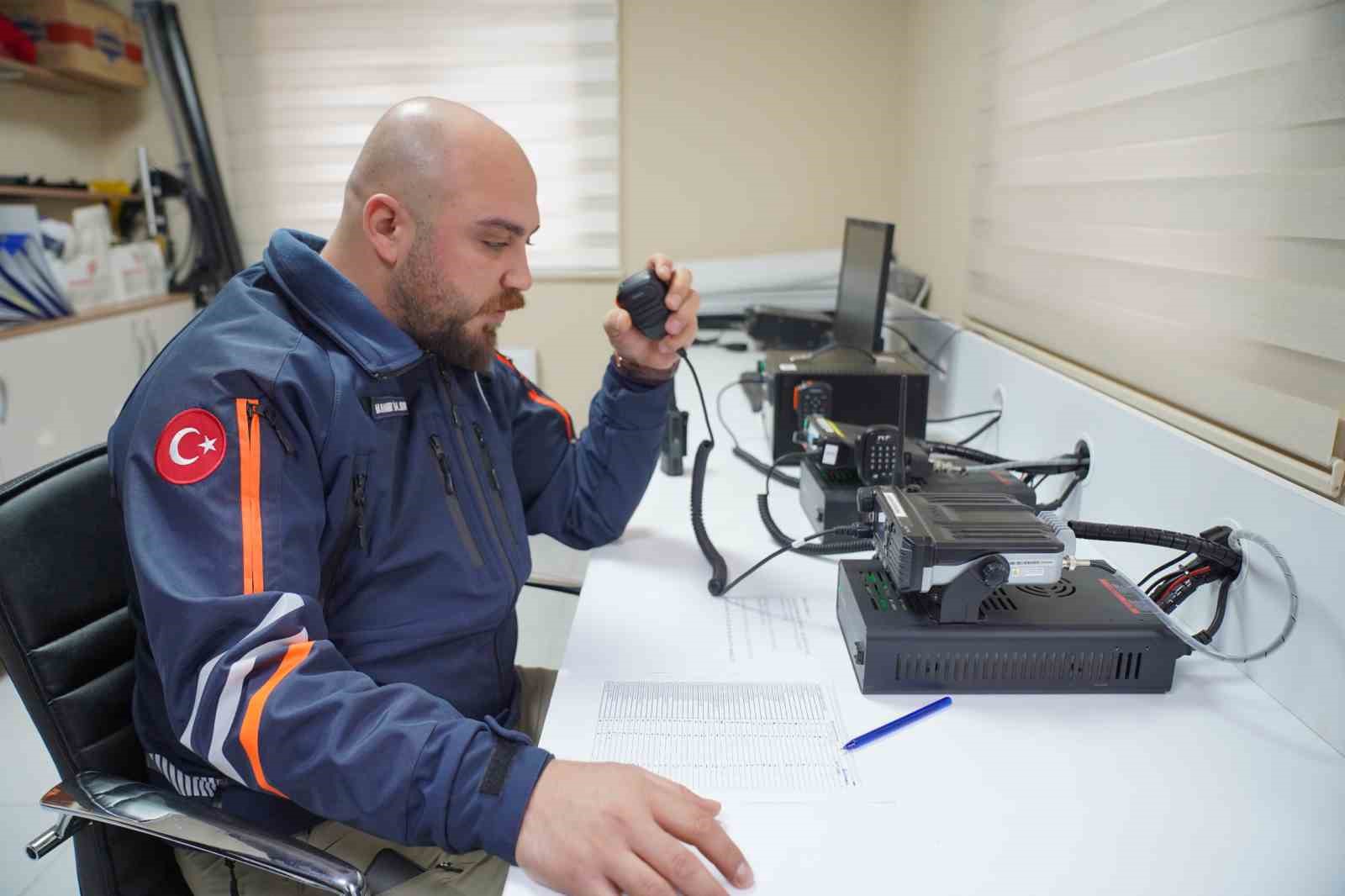 Başsağlığı anonsları Tuzla’daki telsizlerden yükseldi
