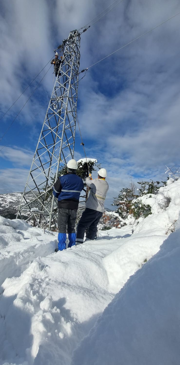 Batı Karadeniz’de kışa meydan okuyan enerji mesaisi
