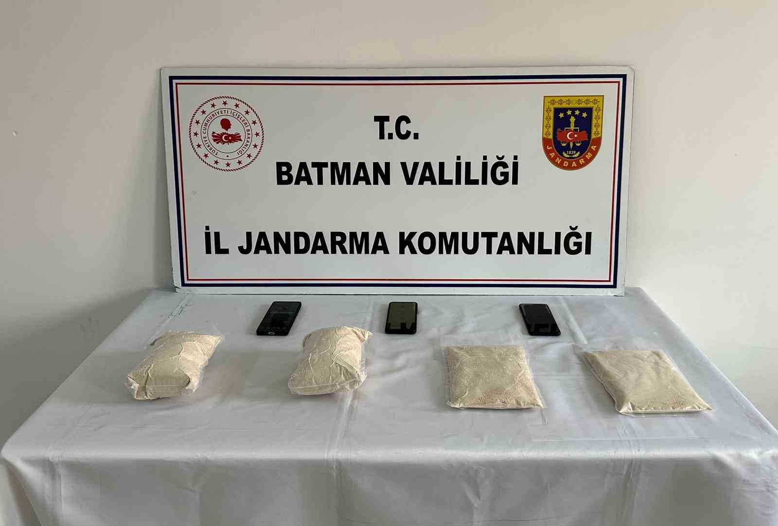 Batman’da 3 kilo kannabinoit ele geçirildi
