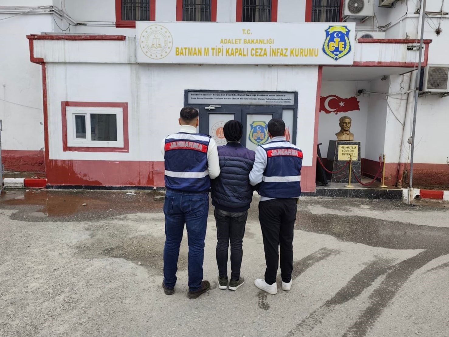 Batman’da 37 firari yakalandı
