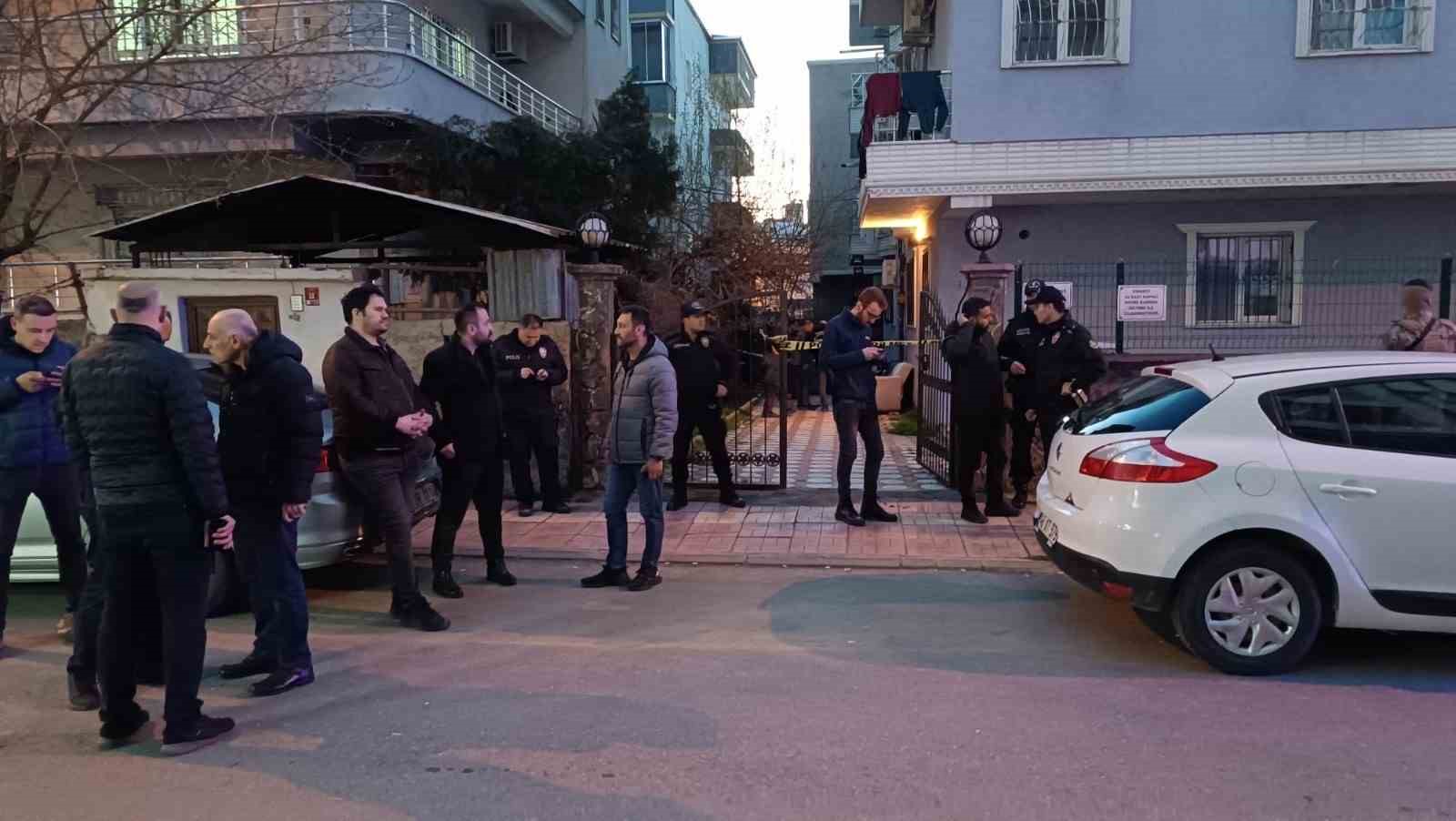 Batman’da aile katliamı: Anne ve ağabeyini öldürdü
