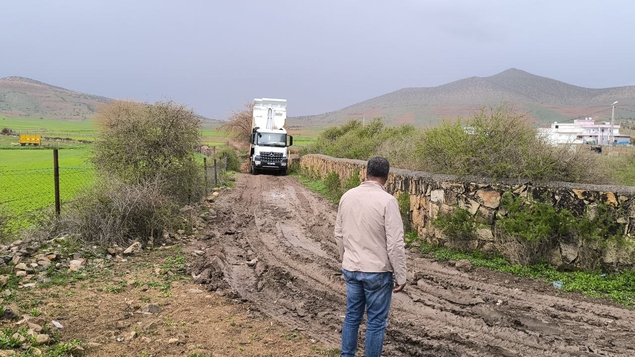 Batman’da araçta mahsur kalan hastanın yardımına ekipler koştu
