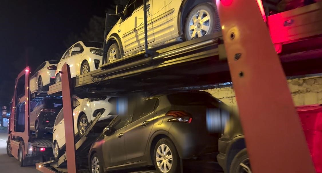 Batman’da araçta zulalanmış 24 kilo 600 gram metamfetamin ele geçirildi
