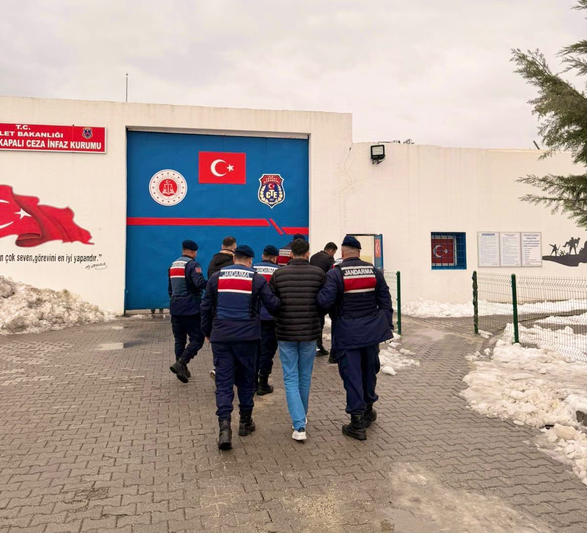 Batman’da aranan şahıslara yönelik operasyon: 30 kişi yakalandı
