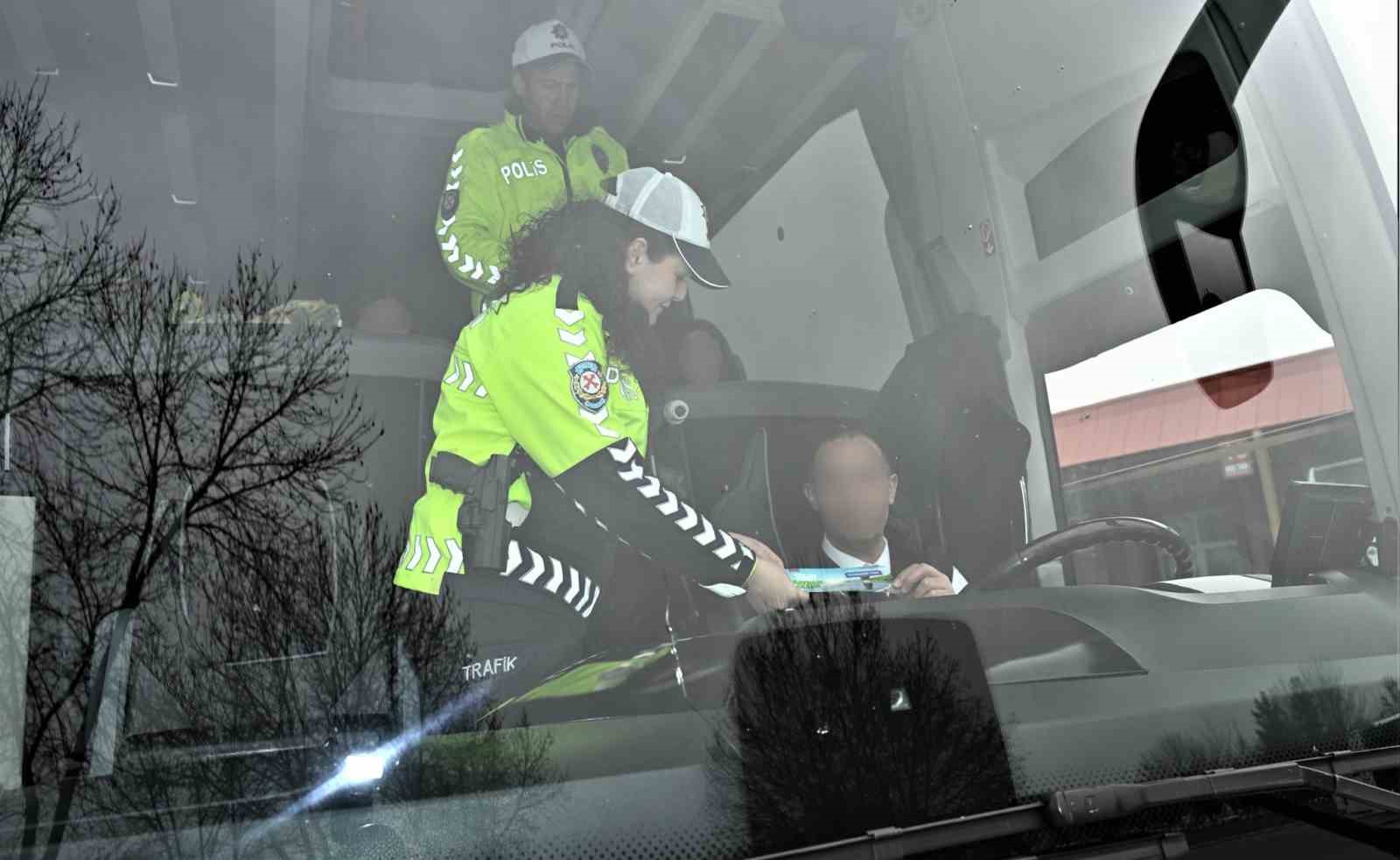 Batman’da bayram öncesi trafik bilgilendirme faaliyeti
