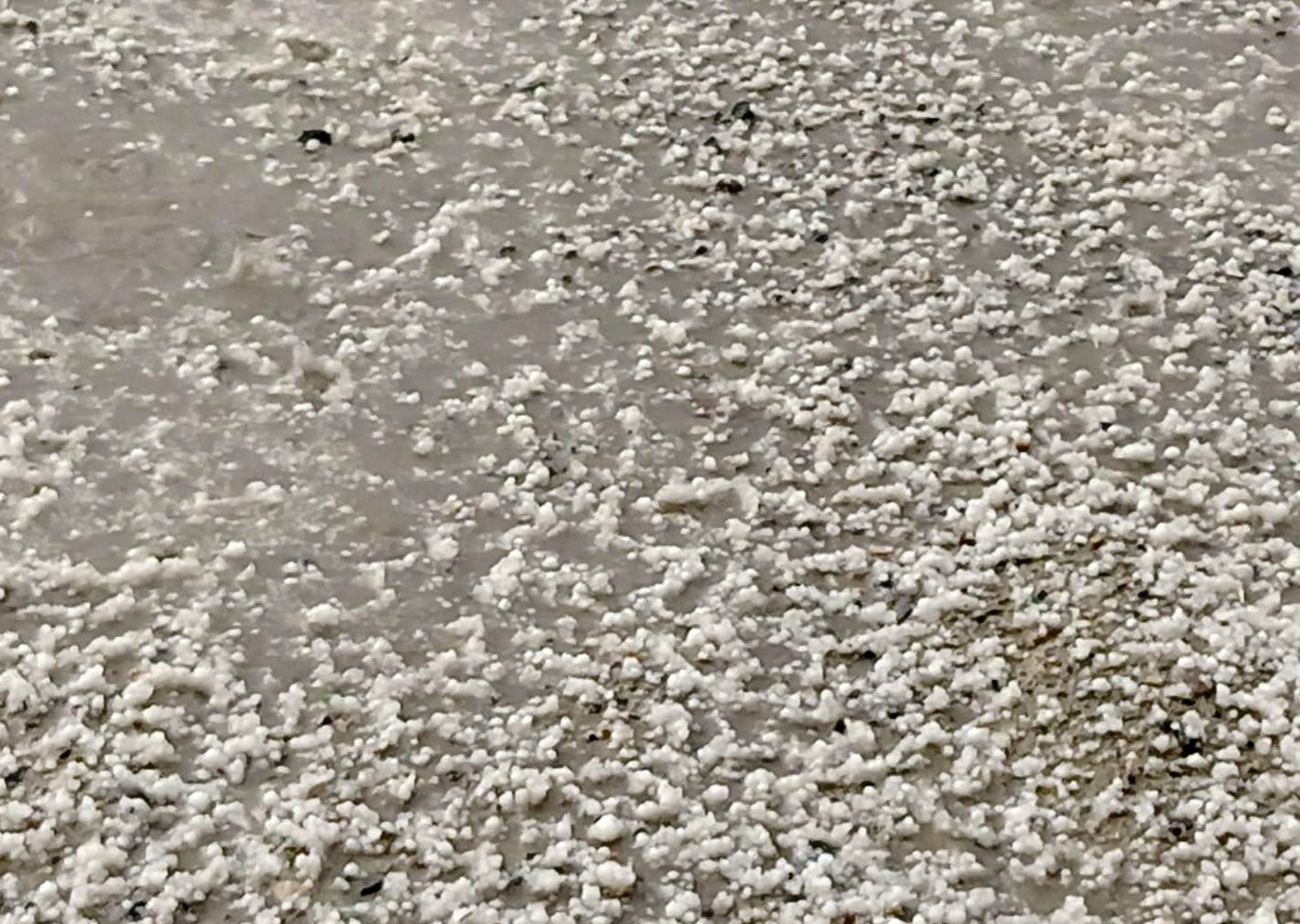 Batman’da dolu etrafı beyaza bürüdü
