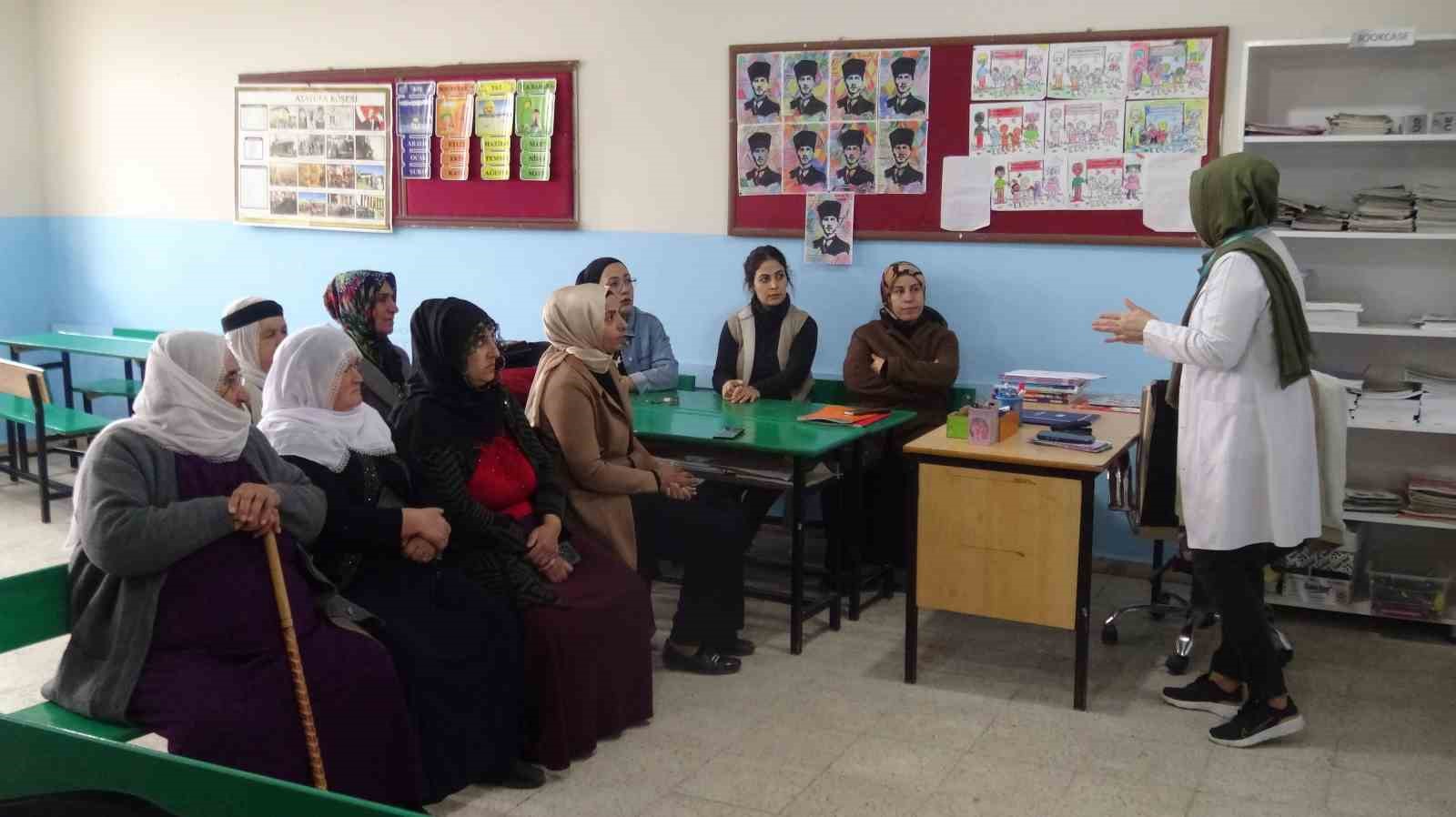 Batman’da "Erken Teşhis Hayat Kurtarır" seferberliği: Köy köy gezip kanser taraması yapıyorlar
