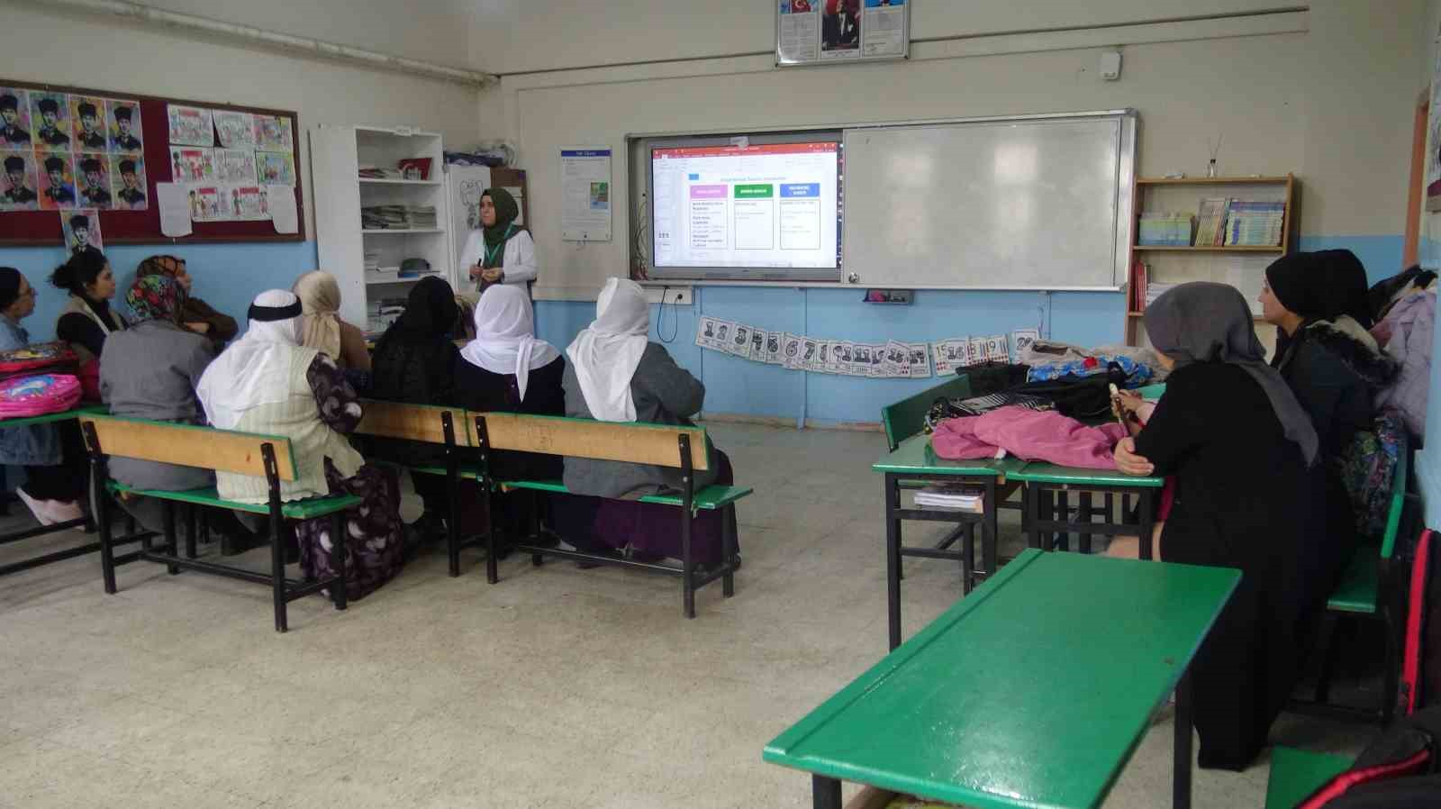 Batman’da "Erken Teşhis Hayat Kurtarır" seferberliği: Köy köy gezip kanser taraması yapıyorlar
