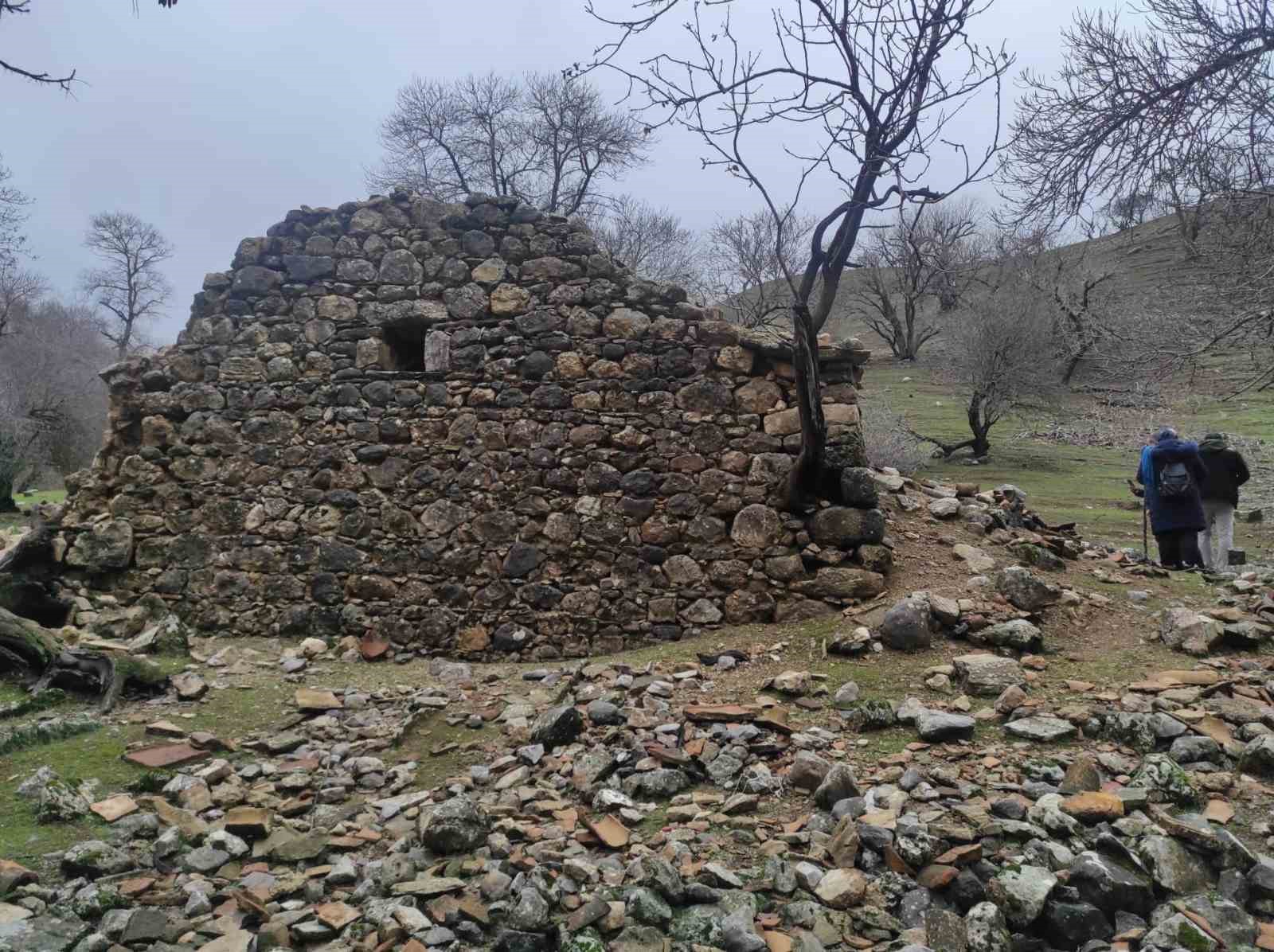 Batman’da keşfedilen gizemli yeraltı camisi ziyaretçi akınına uğruyor
