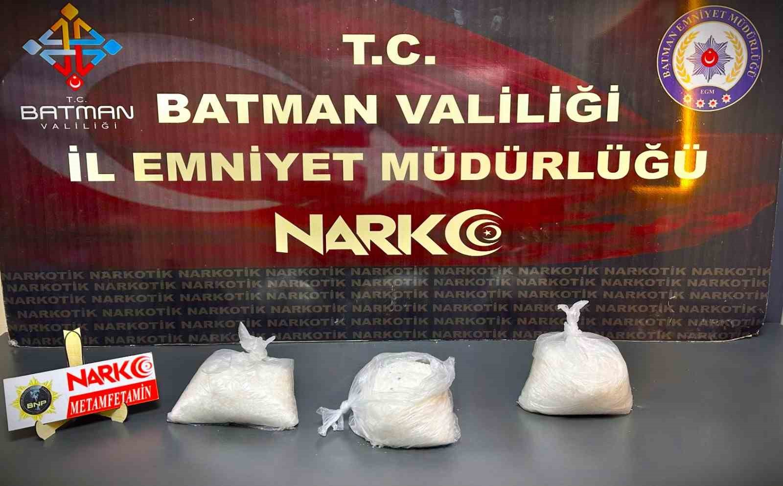 Batman’da narkotik köpeği "Hector" zehir tacirlerine geçit vermedi
