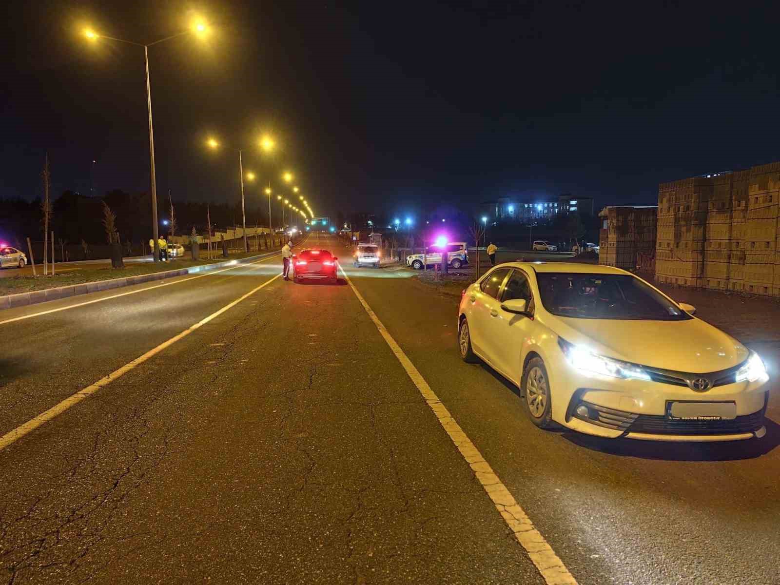 Batman’da radar ve alkol kontrolleri gece boyu sürüyor

