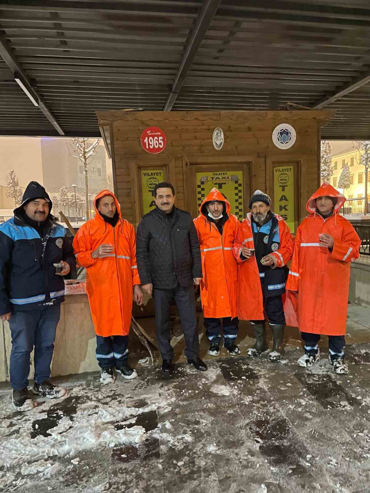 Battalgazi Belediyesi gece boyu sahadaydı
