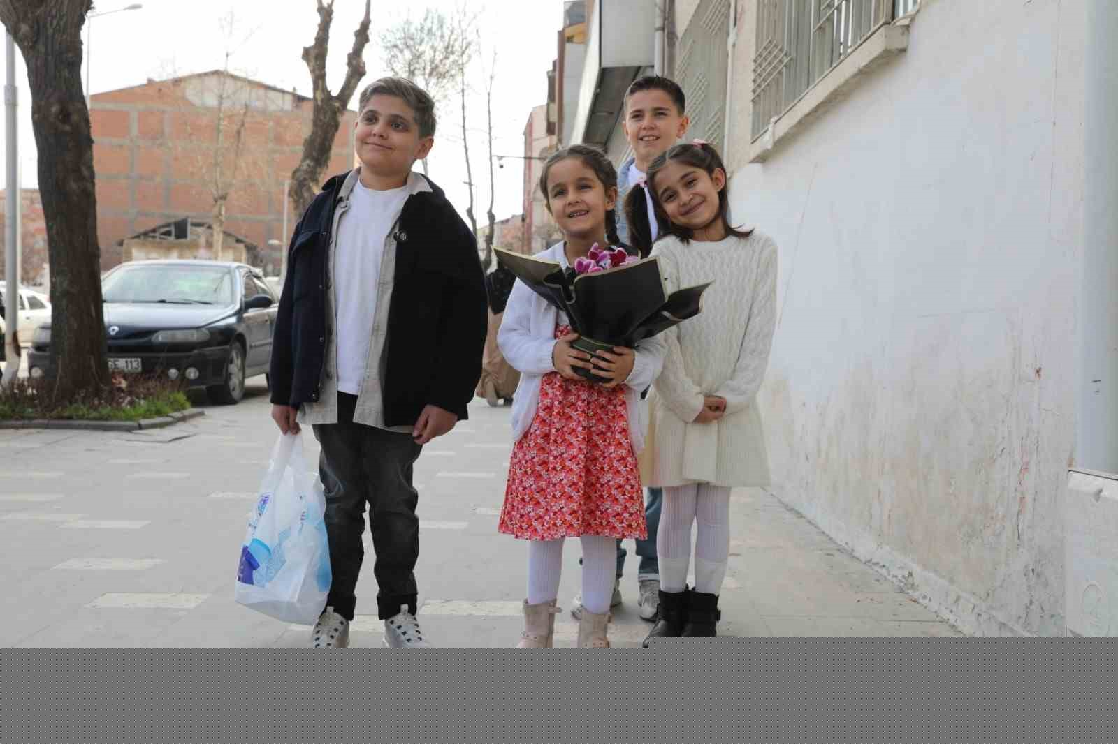 Battalgazi Belediyesi’nden çocuklarla bayram ziyareti
