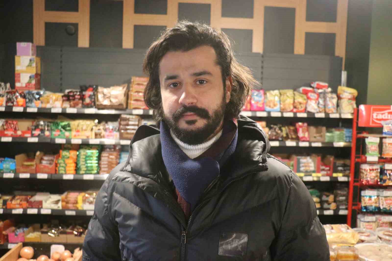 Bayat ekmek fiyatına sıcak ekmek: Mahalle esnafından emsal davranış
