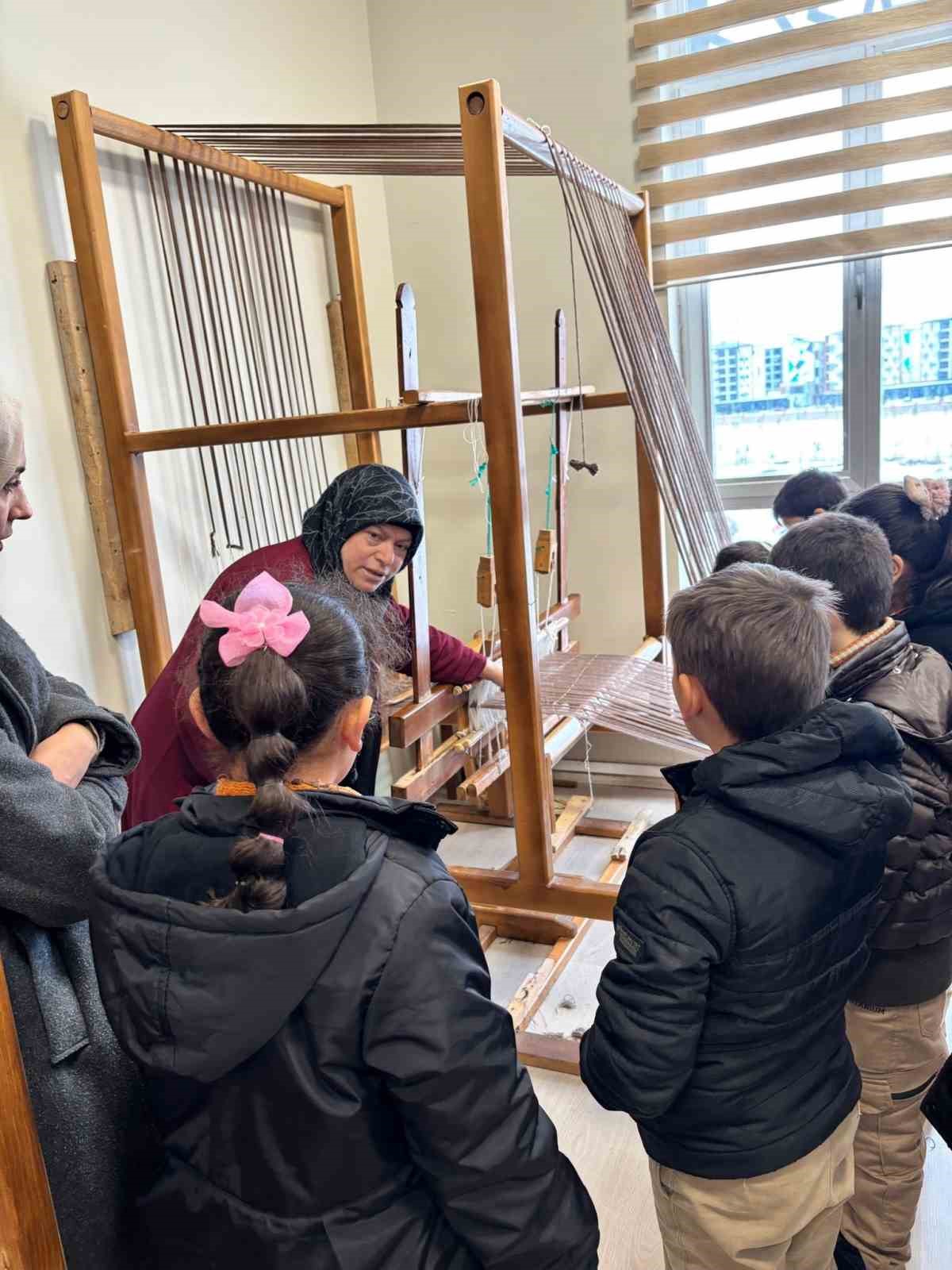 Bayburt ehramı öğrencilere tanıtıldı
