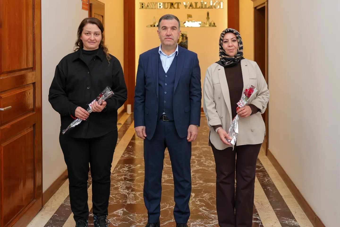 Bayburt Valisi Eldivan, 8 Mart Dünya Kadınlar Günü’nü kutladı
