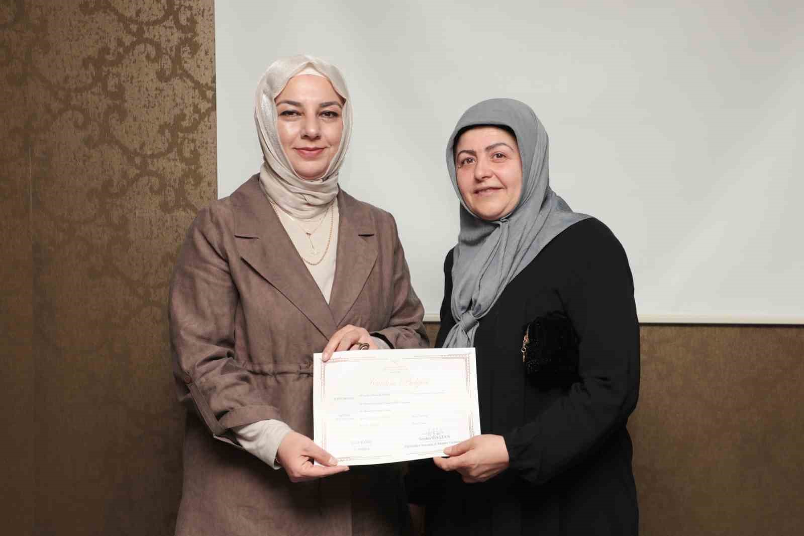 Bayburt’ta ailelere yönelik eğitim programı tamamlandı
