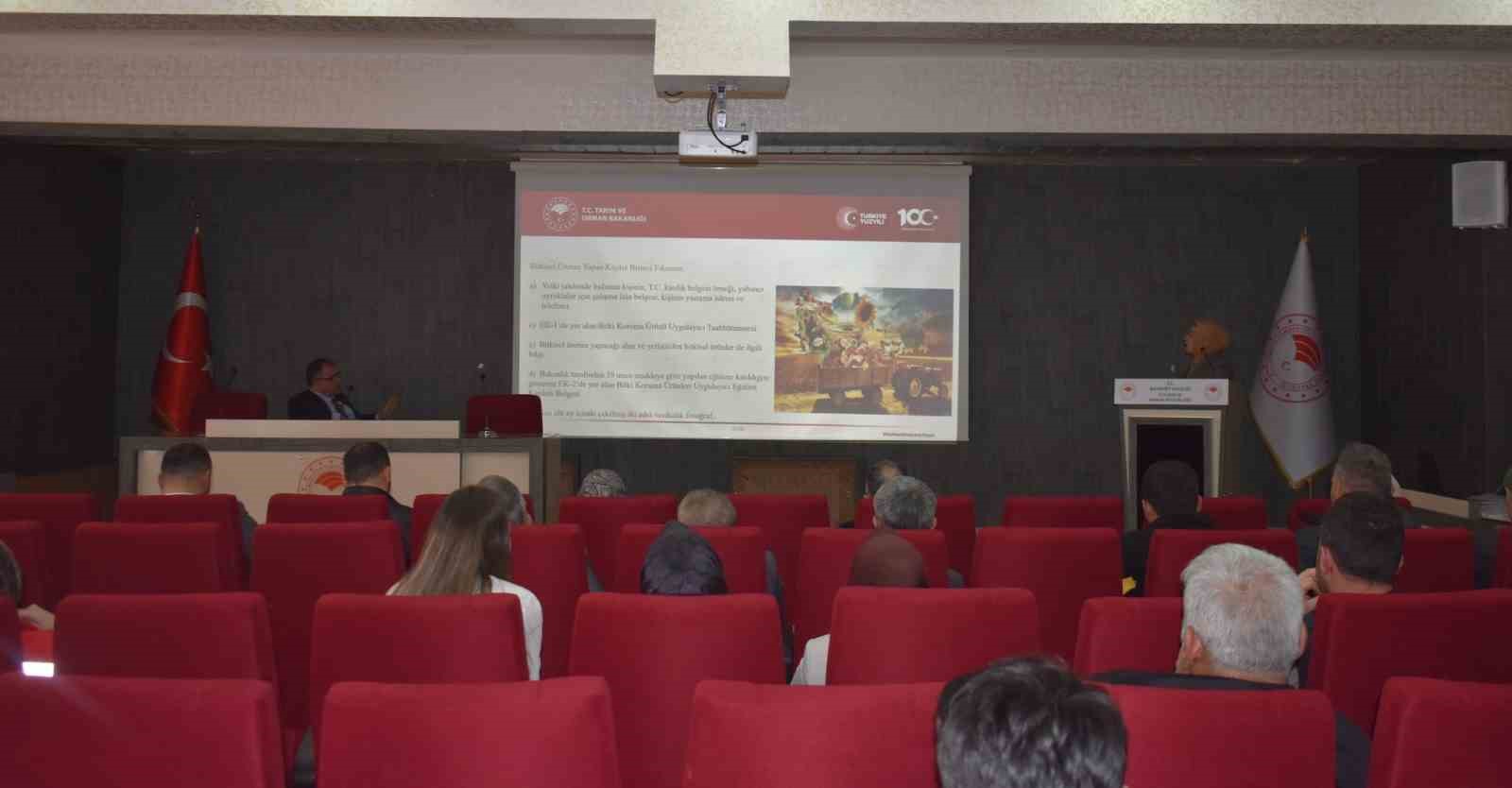 Bayburt’ta B-REÇETE ile bitki koruma ürünlerinin reçeteli satışı anlatıldı
