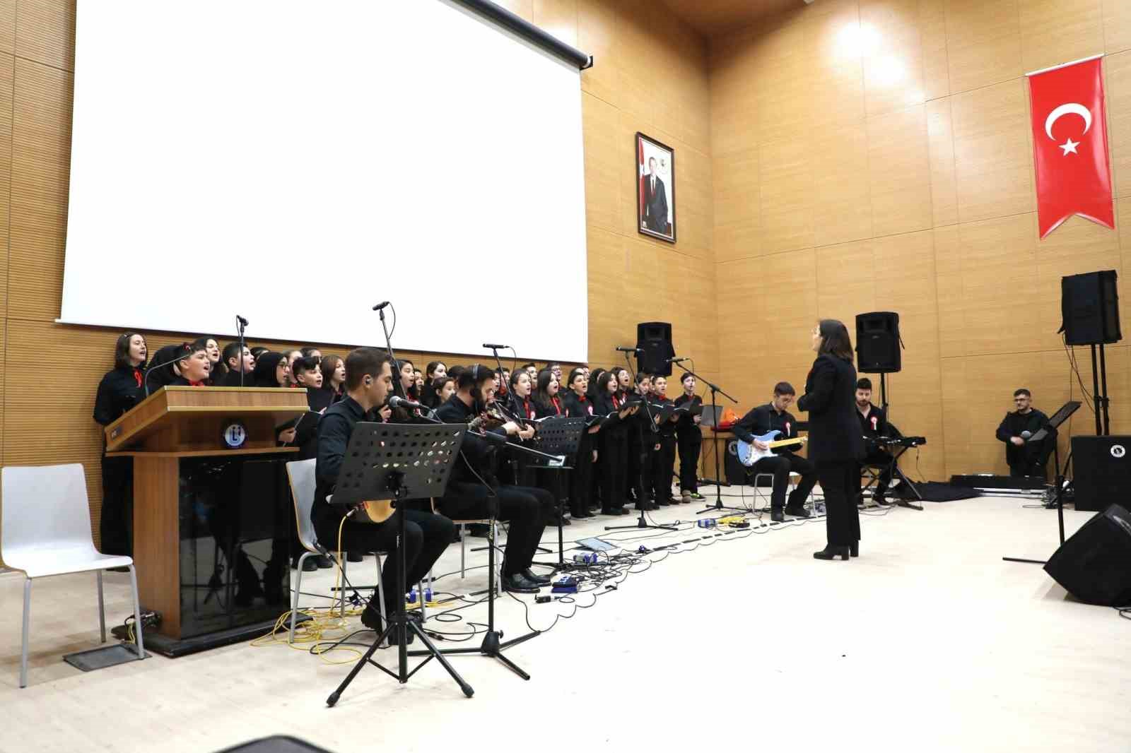 Bayburt’ta Çanakkale şehitleri düzenlenen programla anıldı
