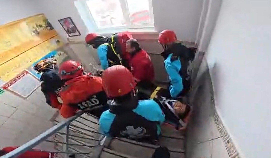 Bayburt’ta Deprem Haftası kapsamında tatbikat ve eğitimler düzenlendi
