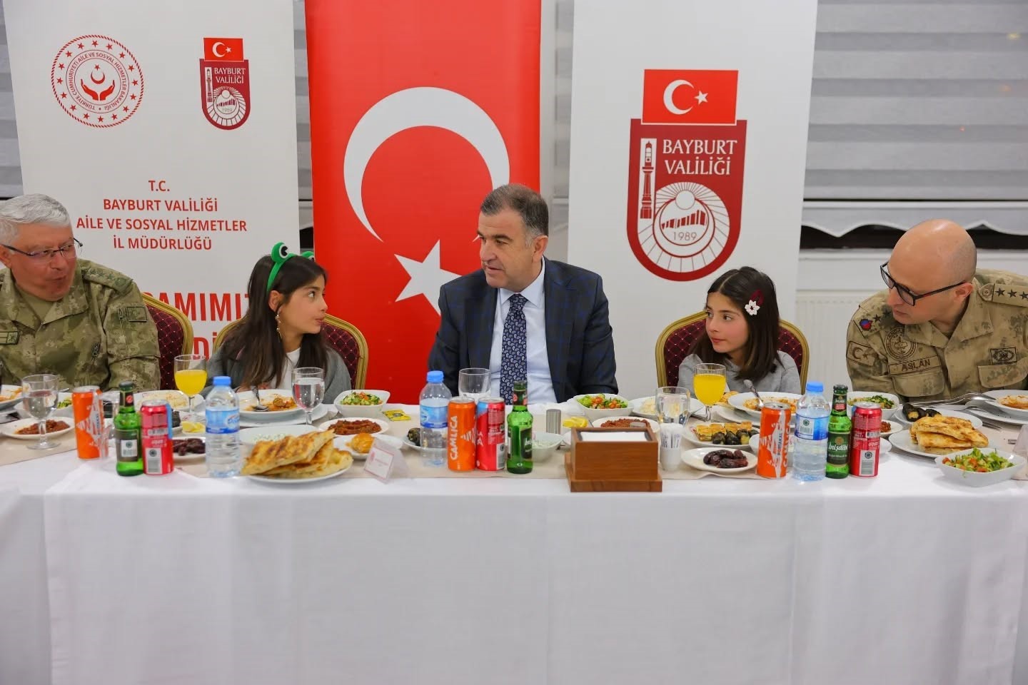 Bayburt’ta Dünya Yetimler Günü dolayısıyla iftar programı düzenlendi
