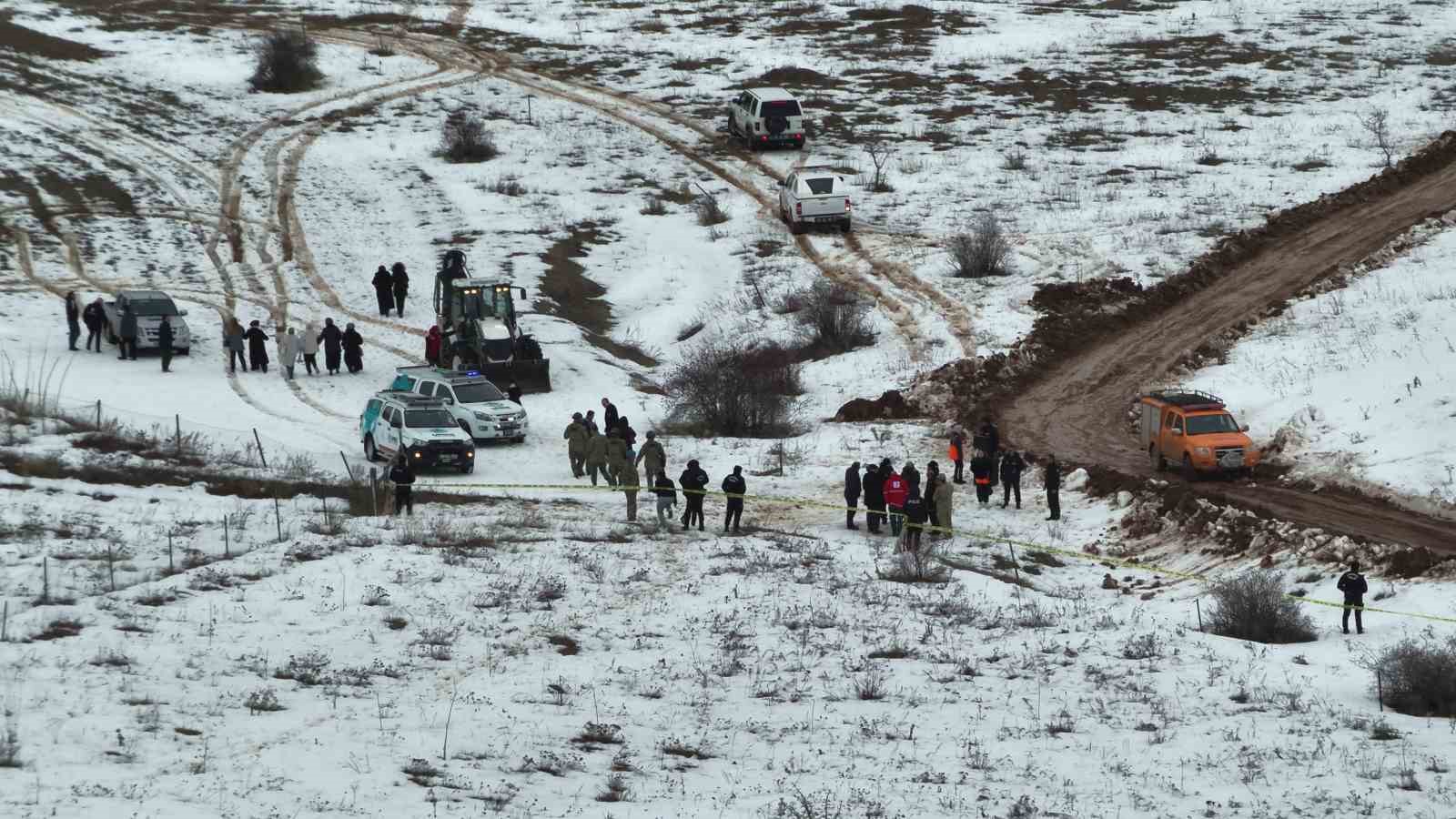 Bayburt’ta gerçeği aratmayan tatbikat: 3 kişi çığ altından çıkarıldı
