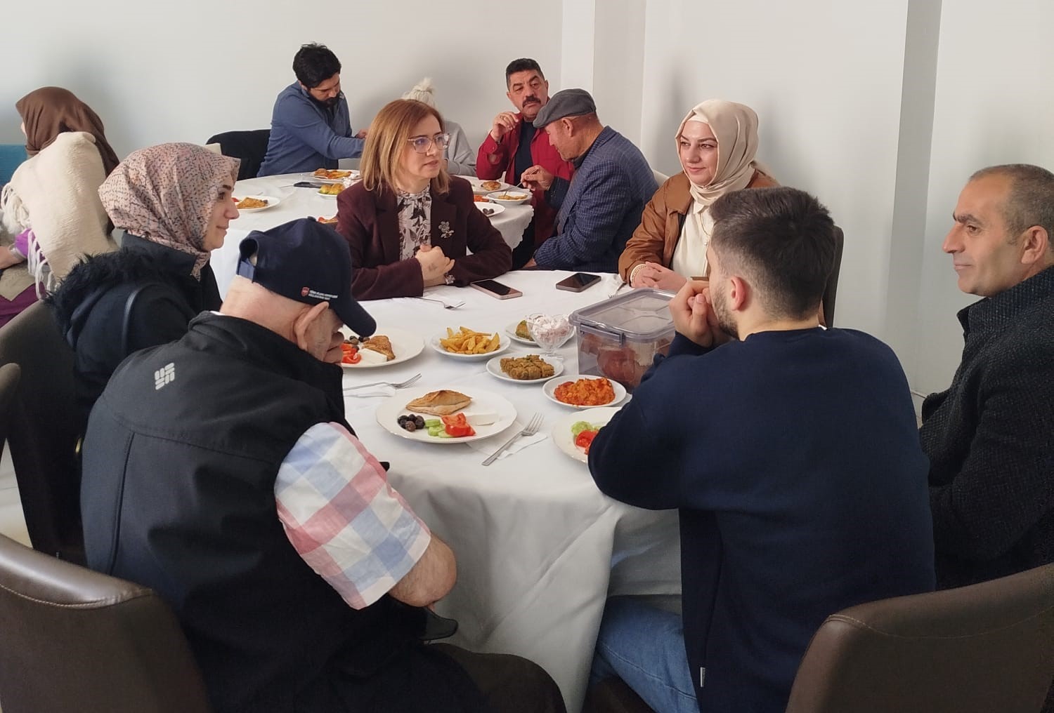 Bayburt’ta huzurevi sakinleri yakınlarıyla kahvaltıda buluştu
