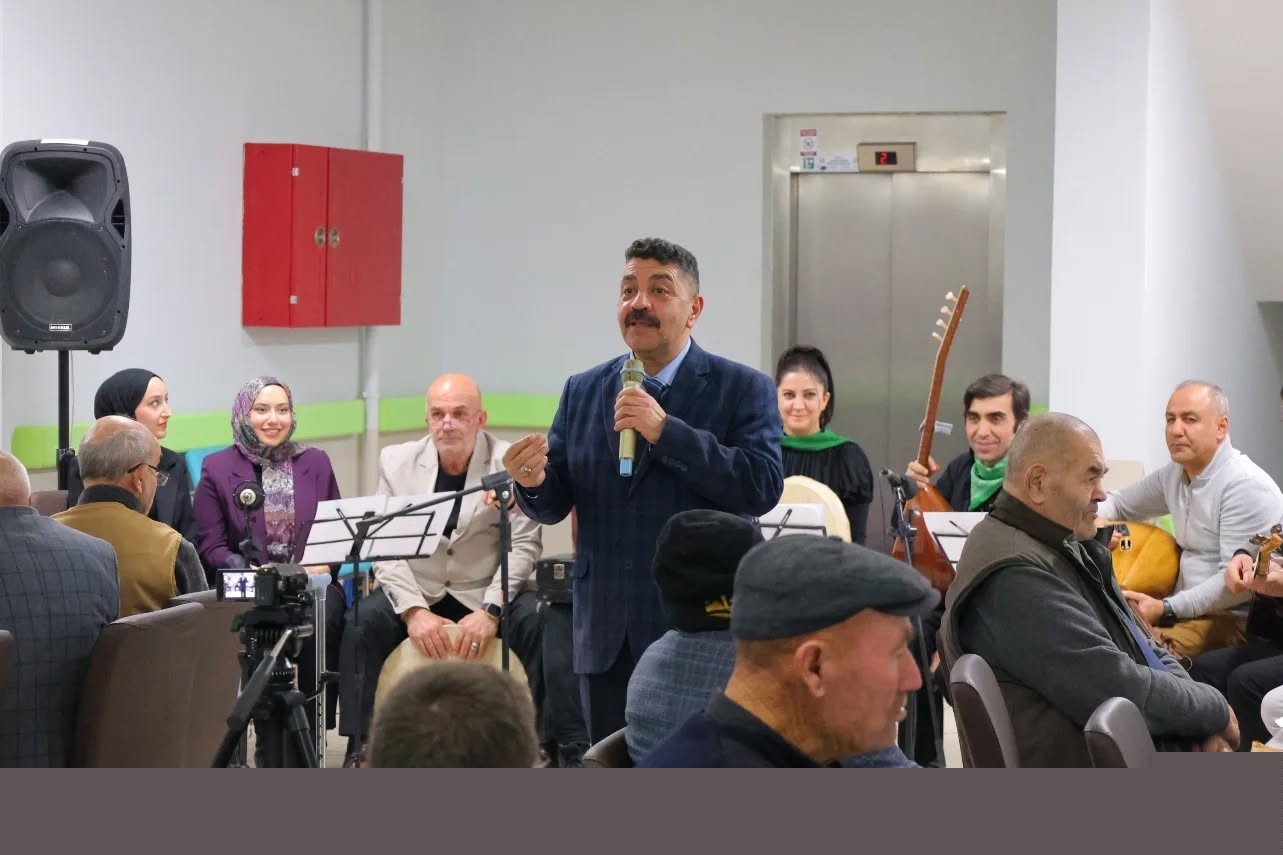 Bayburt’ta huzurevi sakinleriyle gönül sofrası kuruldu
