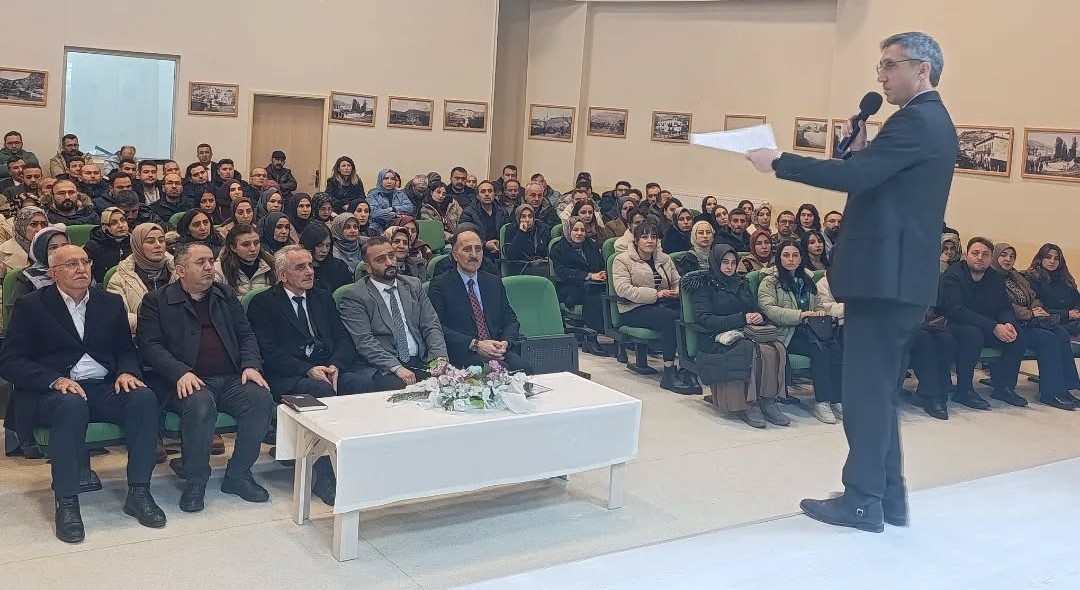 Bayburt’ta ikinci dönem eğitim planlamaları toplantıda ele alındı
