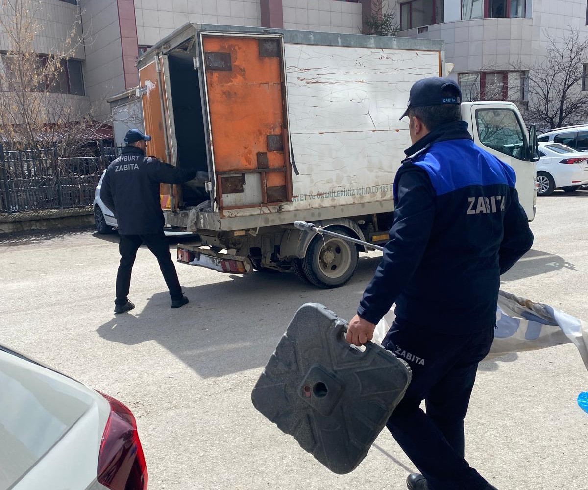 Bayburt’ta kaldırım işgallerine yönelik denetimler sürüyor
