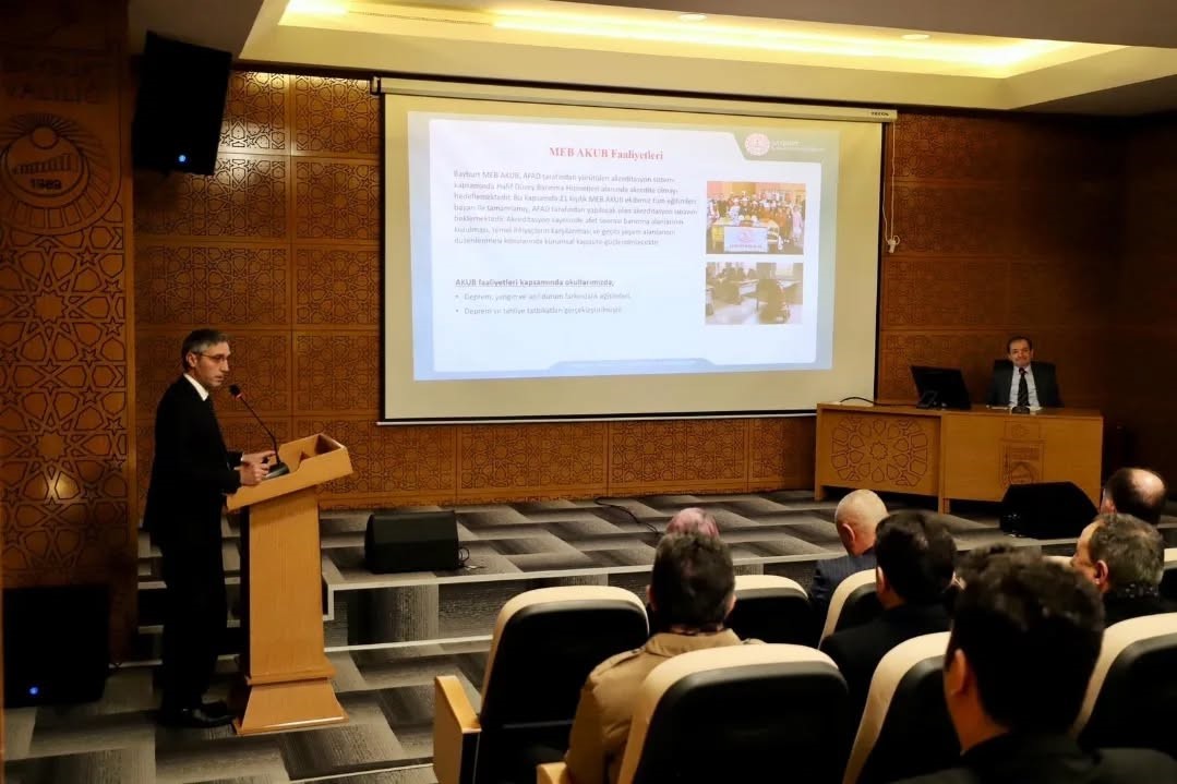 Bayburt’ta ‘Okul Güvenliği’ toplantısı yapıldı
