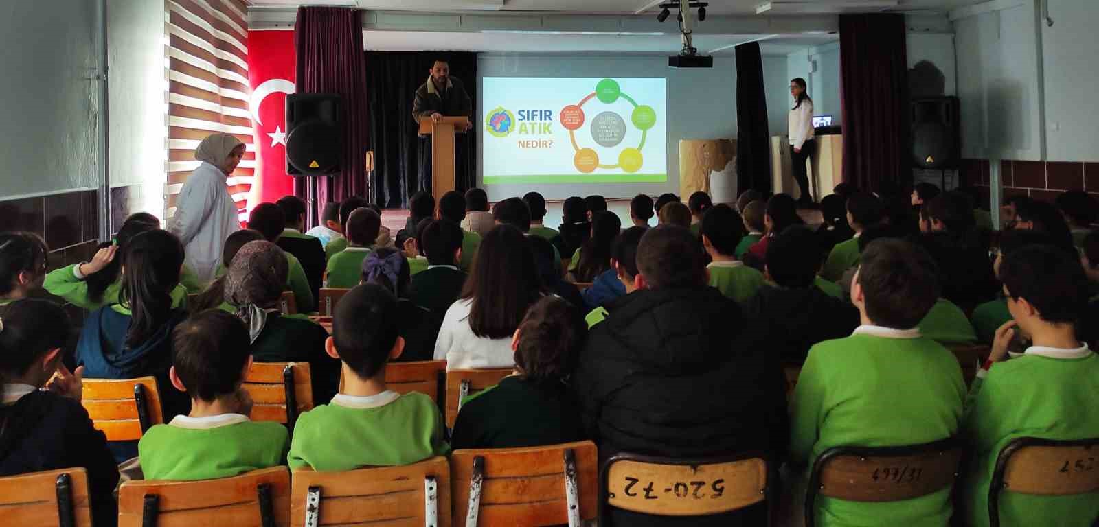 Bayburt’ta sıfır atık eğitimleri devam ediyor
