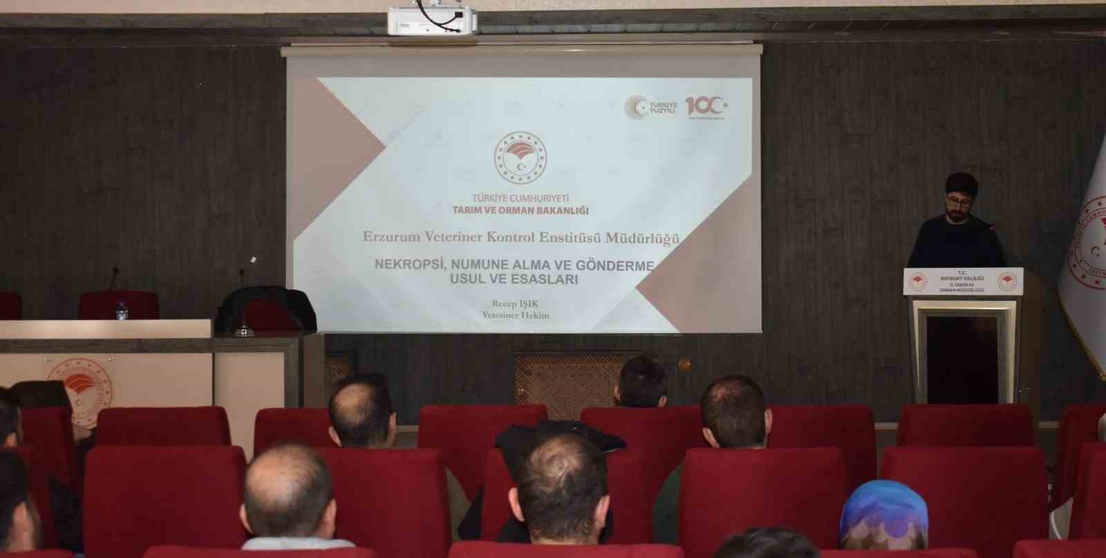 Bayburt’ta tarım personeline numune alma teknikleri anlatıldı
