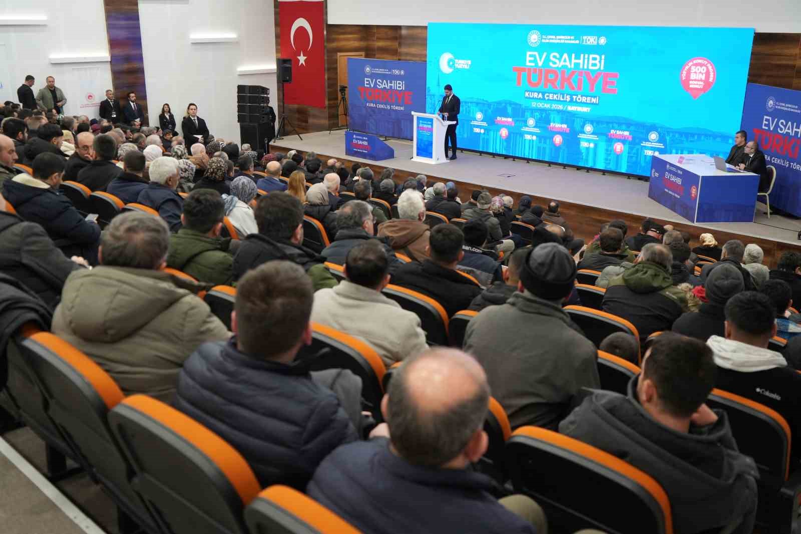 Bayburt’ta TOKİ kura çekimleri yapıldı: 723 konutun hak sahipleri belirlendi
