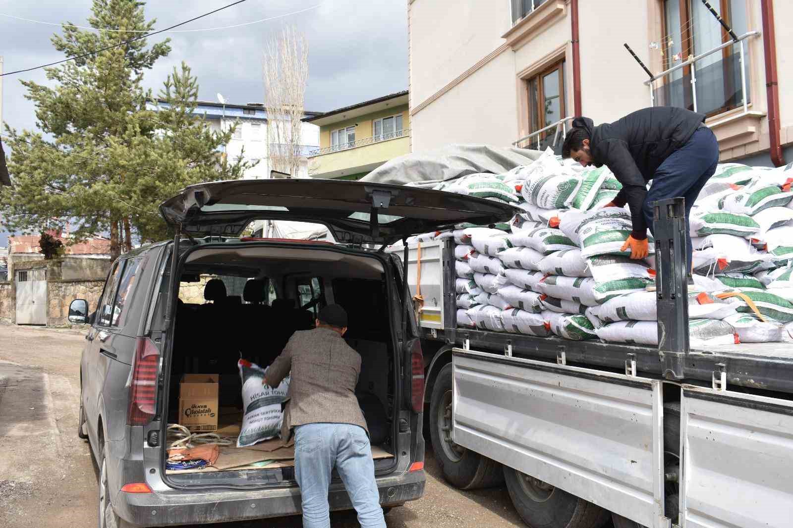 Bayburt’ta üreticilere yüzde 75 hibeli nohut tohumu dağıtıldı
