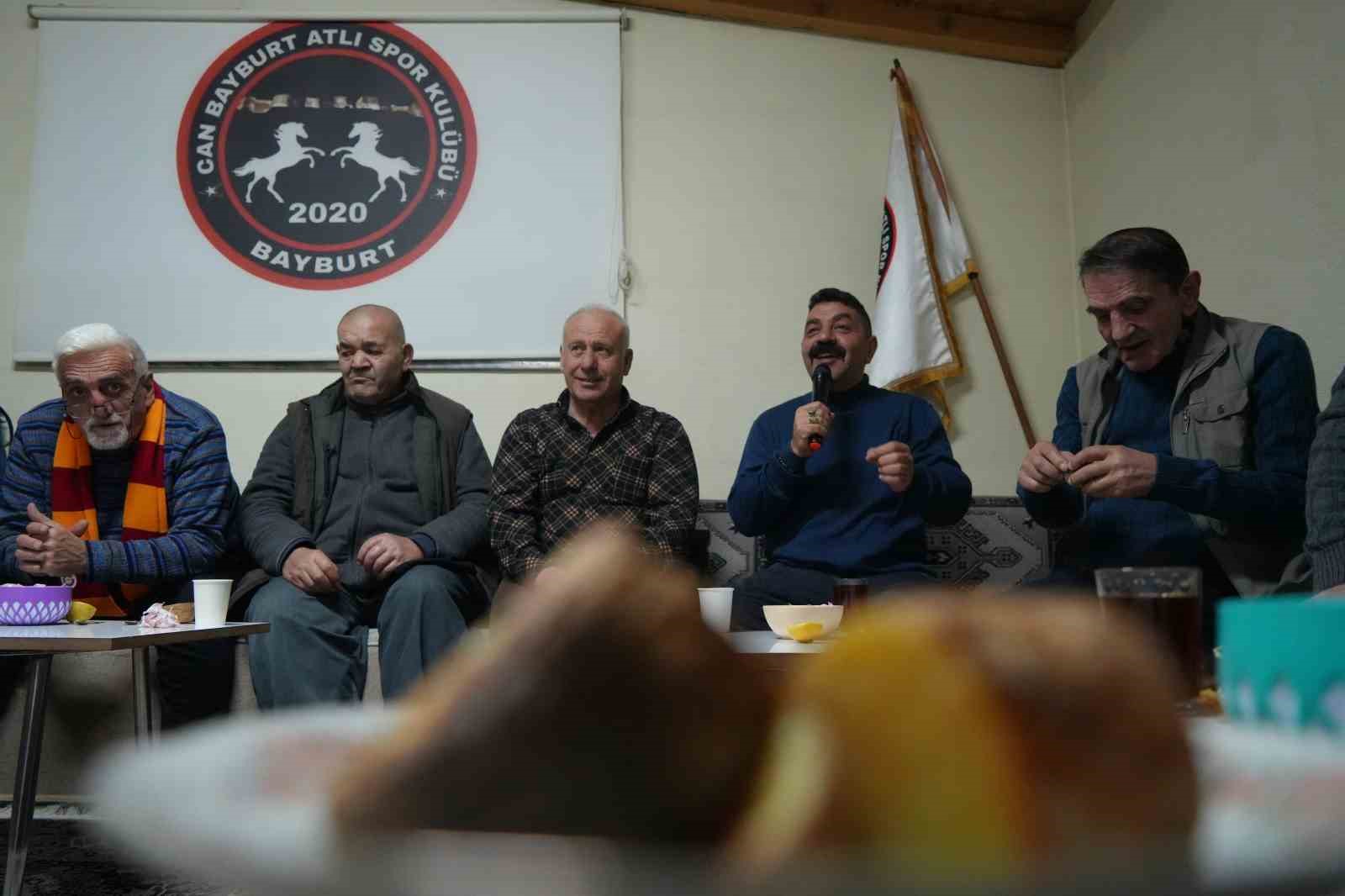 Bayburt’un yöresel lezzeti tel helvası gençleri ve yaşlıları aynı sofrada buluşturdu
