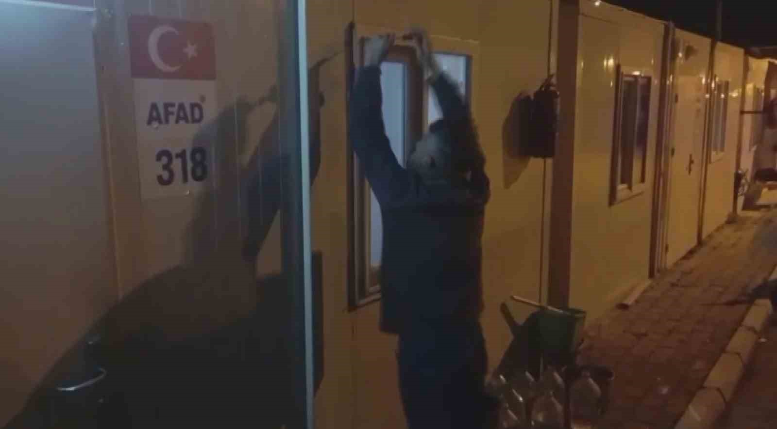 Baygın halde bulunan 90 yaşındaki yatalak kadını ’Su’ isteyişi kurtardı
