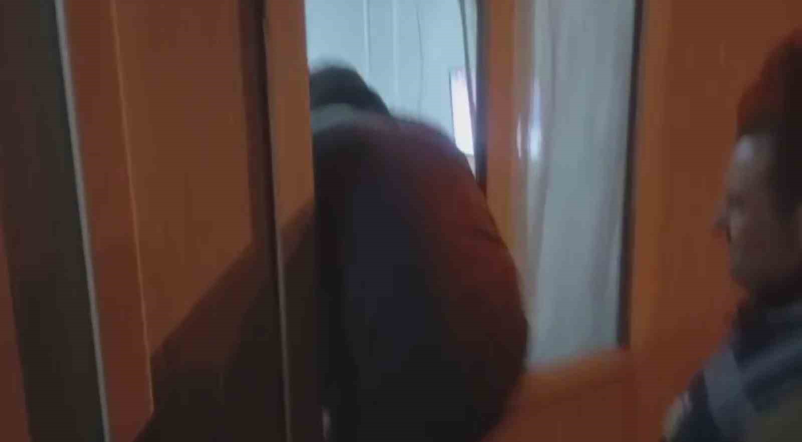 Baygın halde bulunan 90 yaşındaki yatalak kadını ’Su’ isteyişi kurtardı
