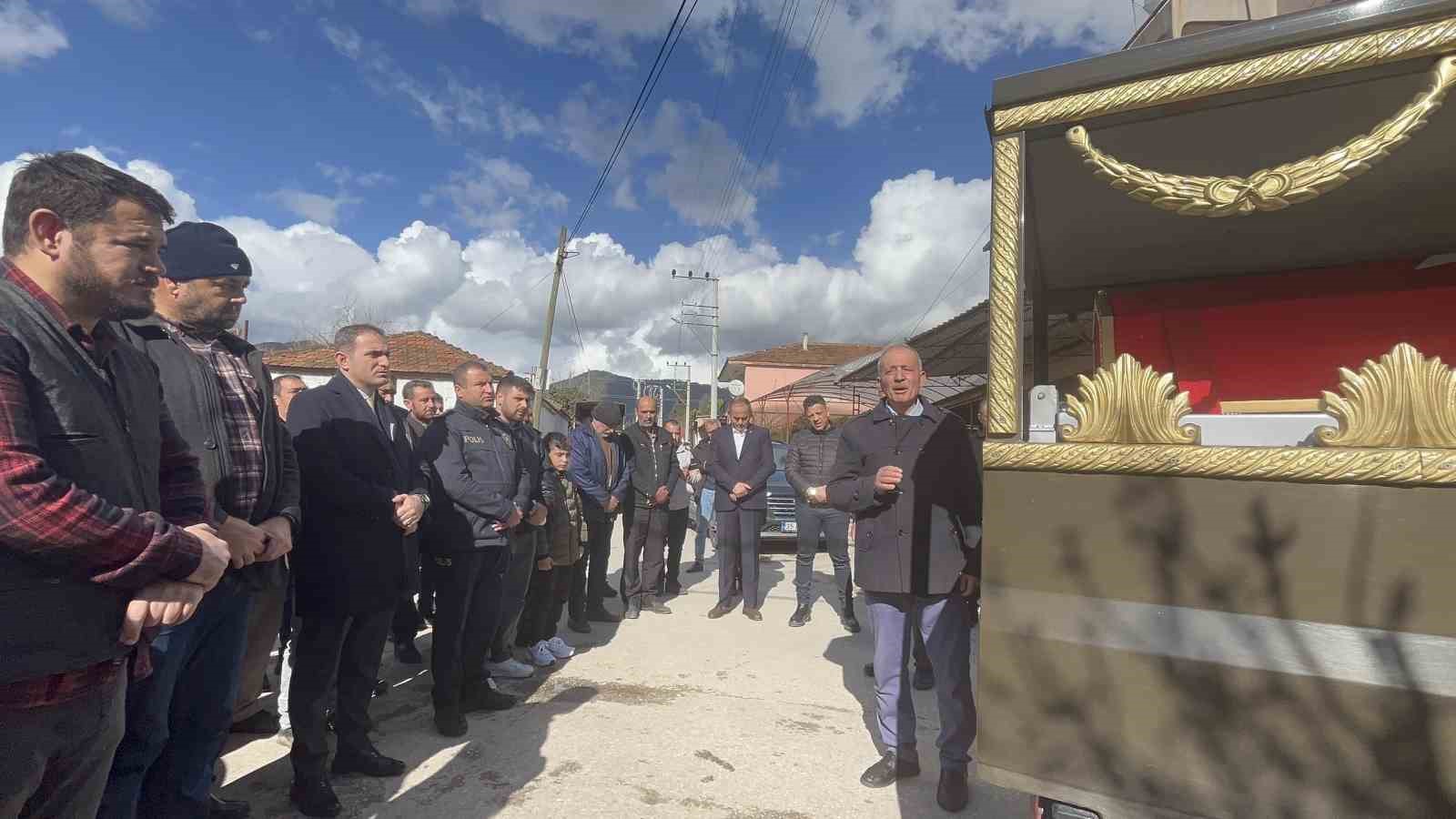 Bayındır Kıbrıs Gazisi’ni uğurladı
