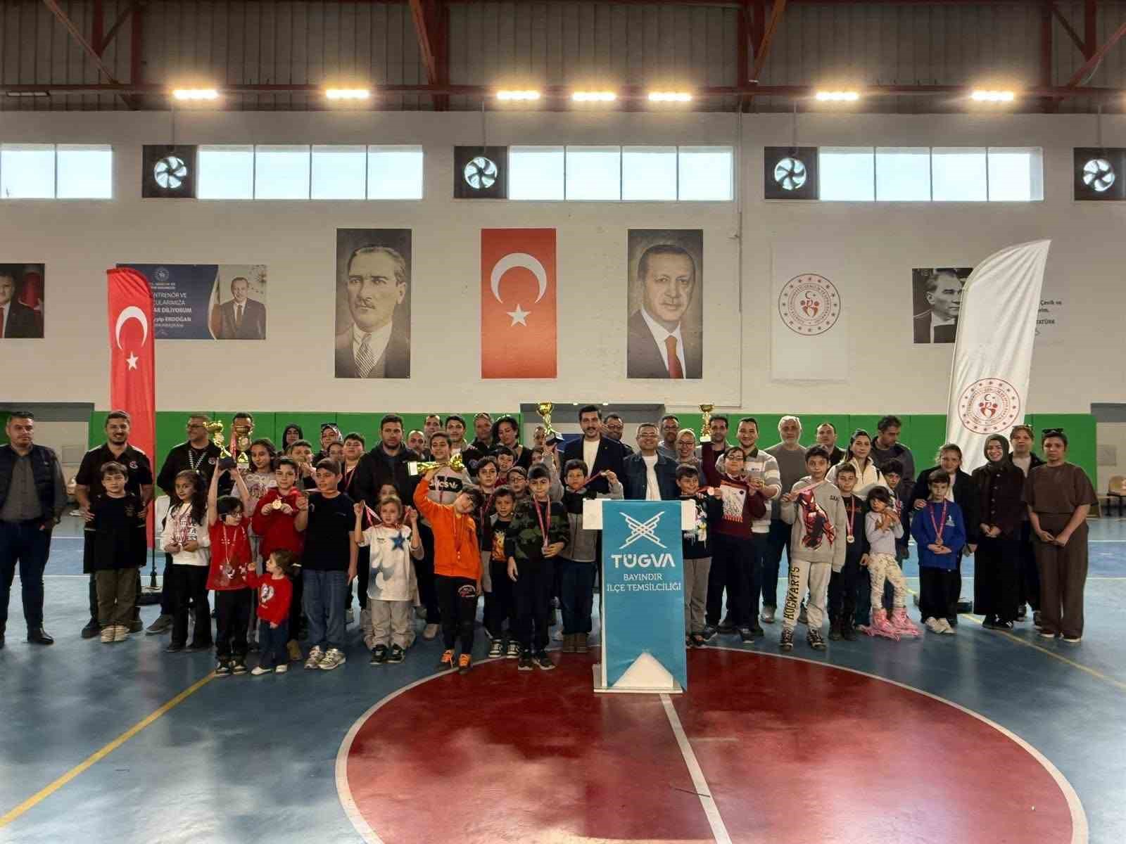 Bayındır’da 160 sporcu ile satranç heyecanı
