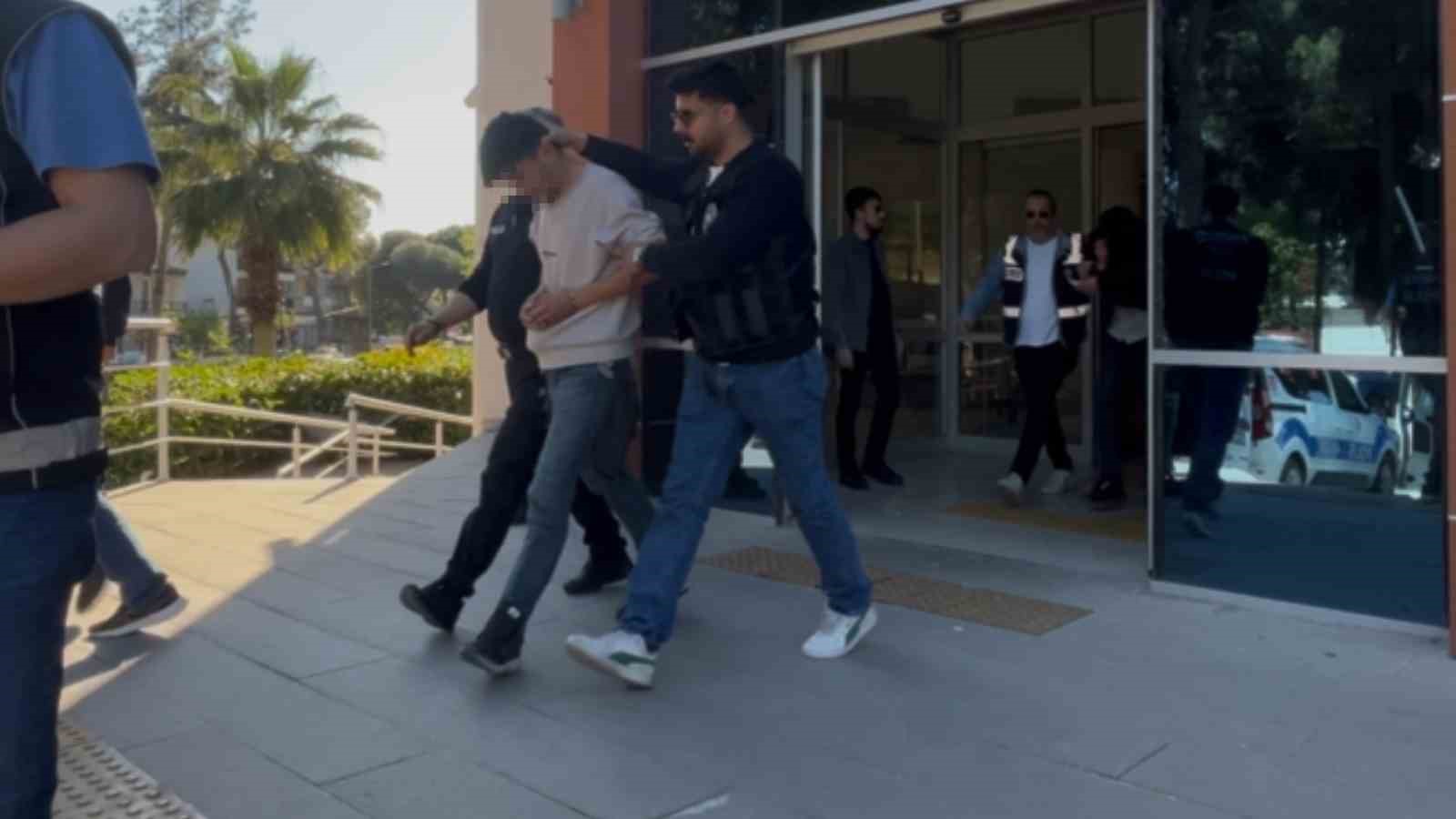 Bayındır’da uyuşturucu operasyonu: 4 tutuklama
