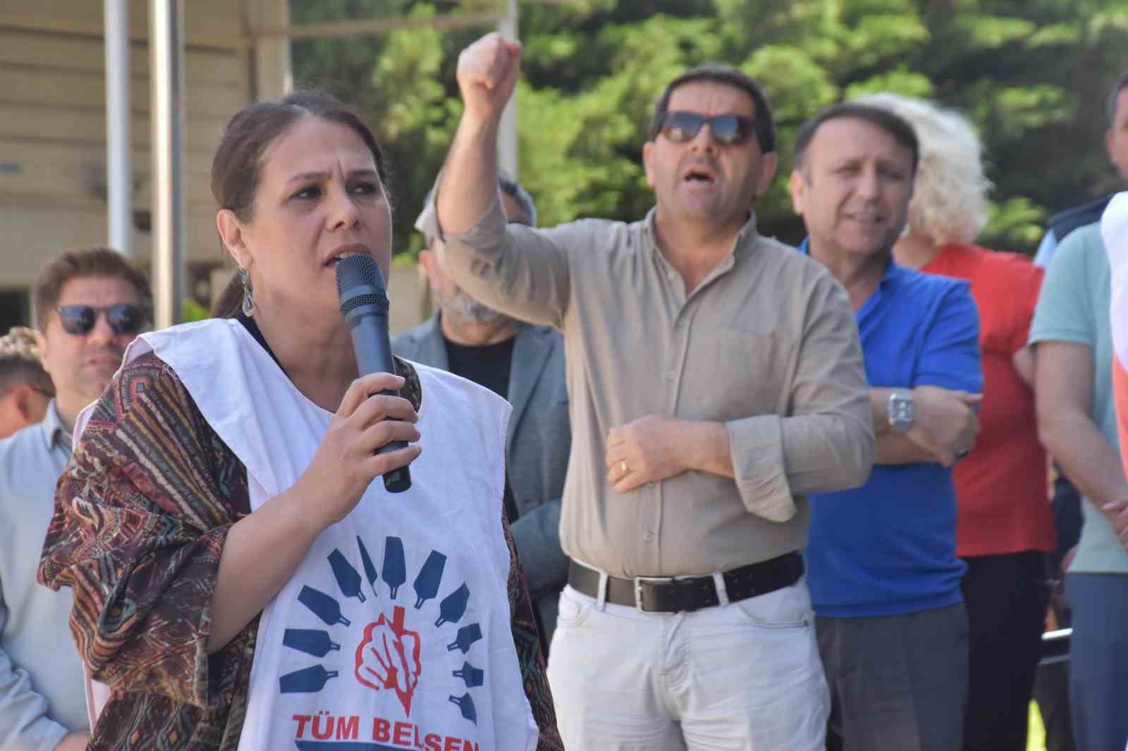 Bayraklı Belediyesi’nde memurların hak arayışı sürüyor
