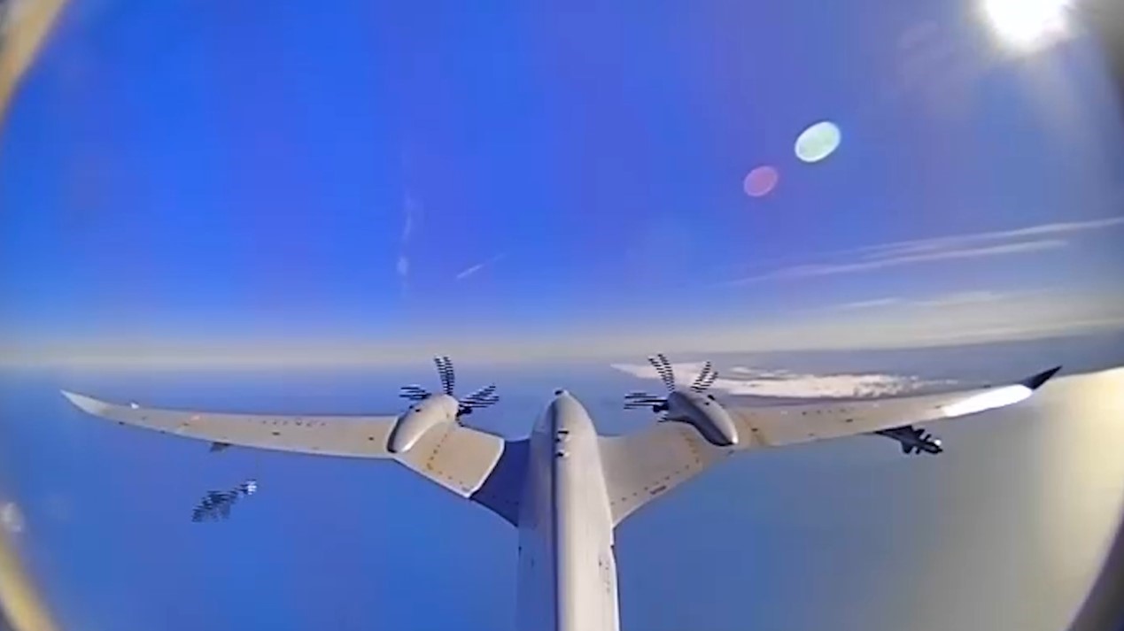 Bayraktar AKINCI’dan bir ilk: EREN mühimmatı ile hava atışında tam isabet
Bayraktar AKINCI’dan bir ilk: EREN mühimmatı ile hava atışında tam isabet