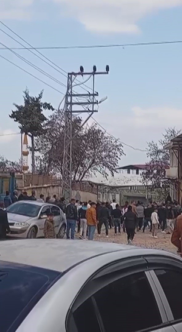 Bayram günü mahalle savaş alanına döndü: 3 ölü, 22 yaralı
